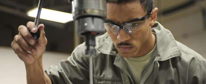 Why put the operator at the heart of manoeuvres: Industry 4.0